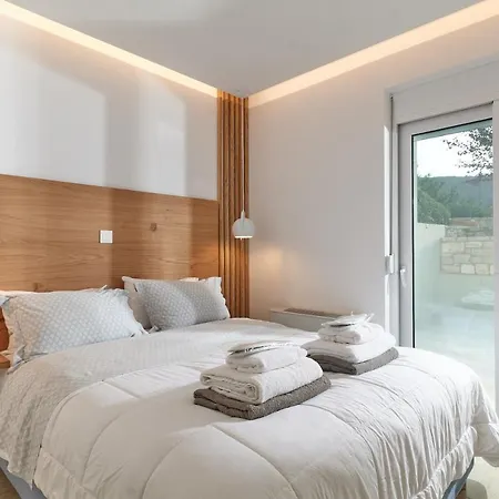 Moly - Luxury With Heated Private Pool Agia Triada